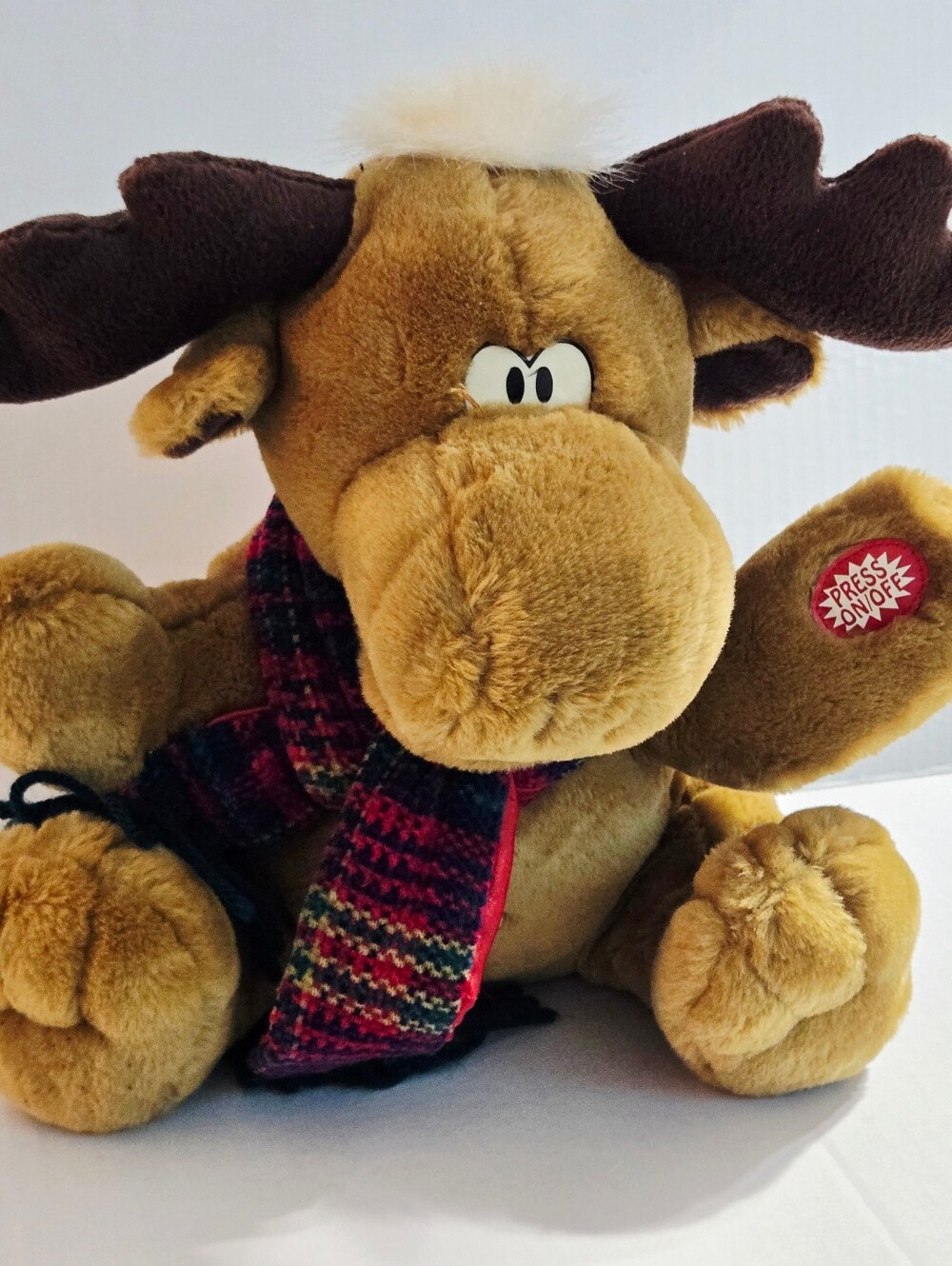 Vintage Dan Dee Singing Moose Plush “Grandma Got Run Over By A Reindeer” Works